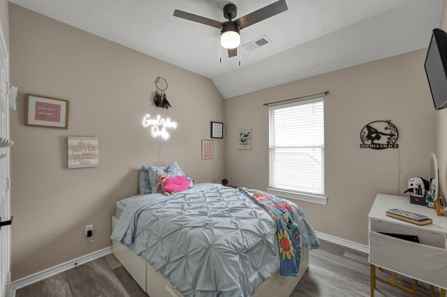 3215 Canterbury Lane, Montgomery, TX 77356