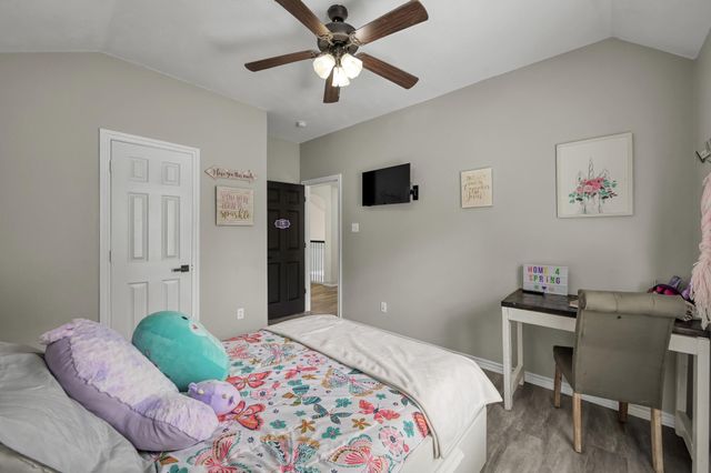 3215 Canterbury Lane, Montgomery, TX 77356