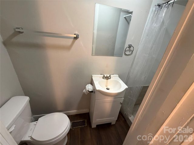 2620 Celia Avenue, Charlotte, NC 28216