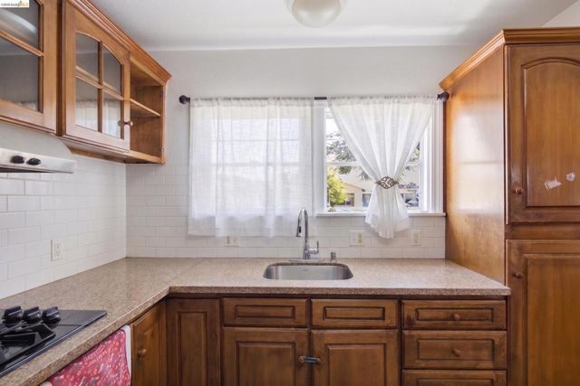 416 Maple Avenue, Vallejo, CA 94591