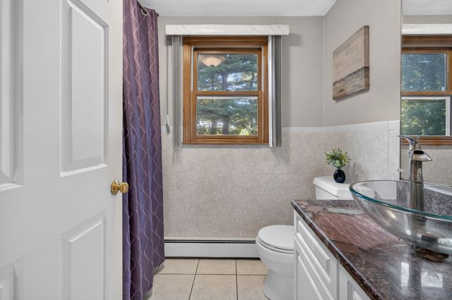 19 Kristyn Ln, North Reading, MA 01864