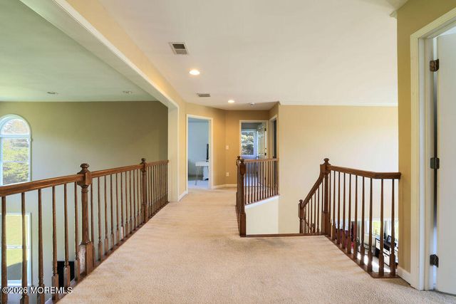 18 Willow Court, Manahawkin, NJ 08050