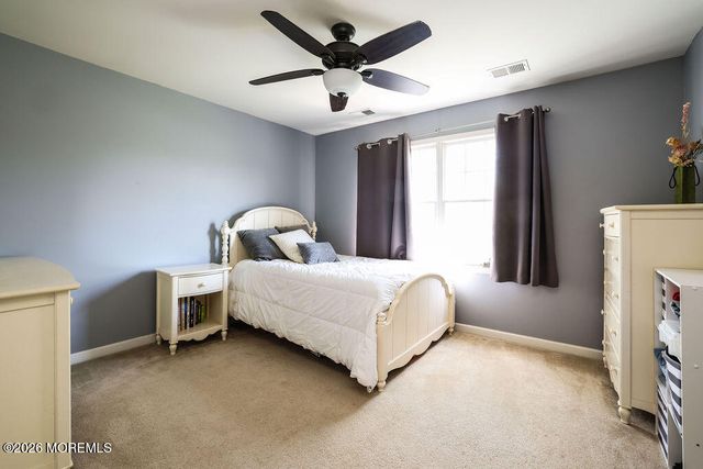 18 Willow Court, Manahawkin, NJ 08050