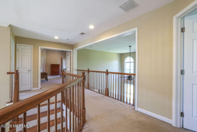 18 Willow Court, Manahawkin, NJ 08050