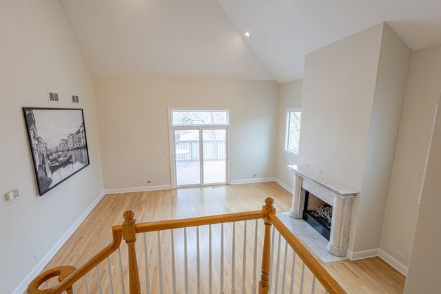 6441 Blackhawk Trail, Indian Head Park, IL 60525