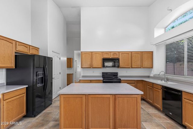 3689 E ENCINAS Avenue, Gilbert, AZ 85234