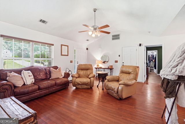 10 Strickland Way, Lavonia, GA 30553