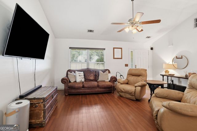 10 Strickland Way, Lavonia, GA 30553