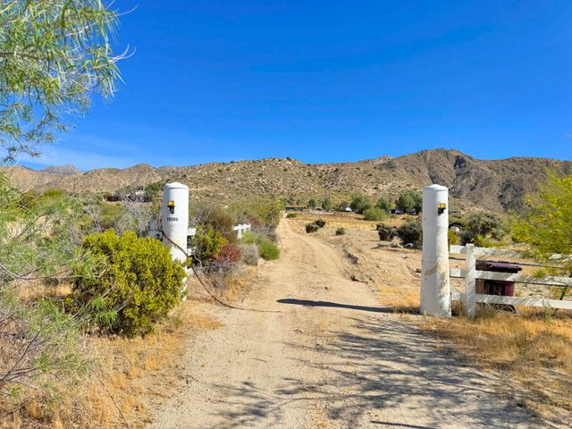 10505 Hess Boulevard, Morongo Valley, CA 92256