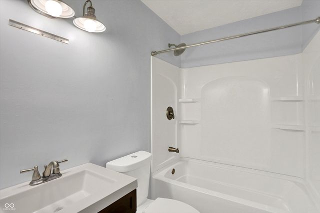 5218 Padre Lane, Indianapolis, IN 46237