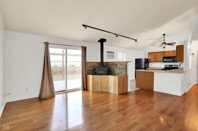 5218 Padre Lane, Indianapolis, IN 46237