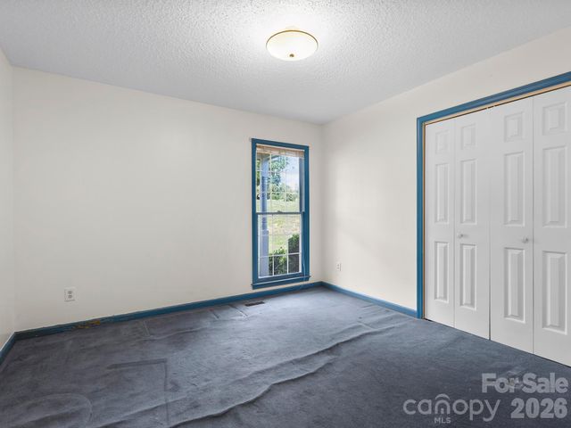 1 Strathmore Drive, Arden, NC 28704
