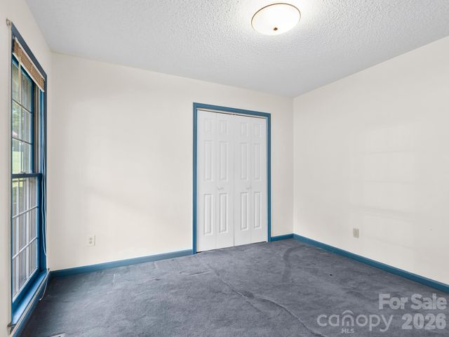 1 Strathmore Drive, Arden, NC 28704