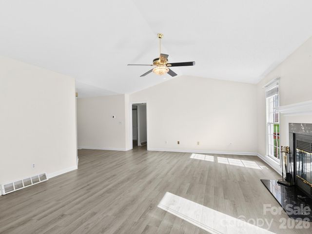 1 Strathmore Drive, Arden, NC 28704