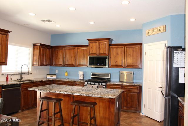 901 E HEATHER Drive, San Tan Valley, AZ 85140