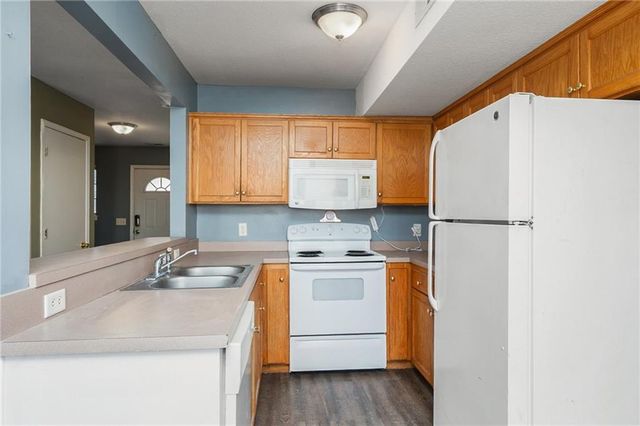 410 E 13th Street, Eudora, KS 66025