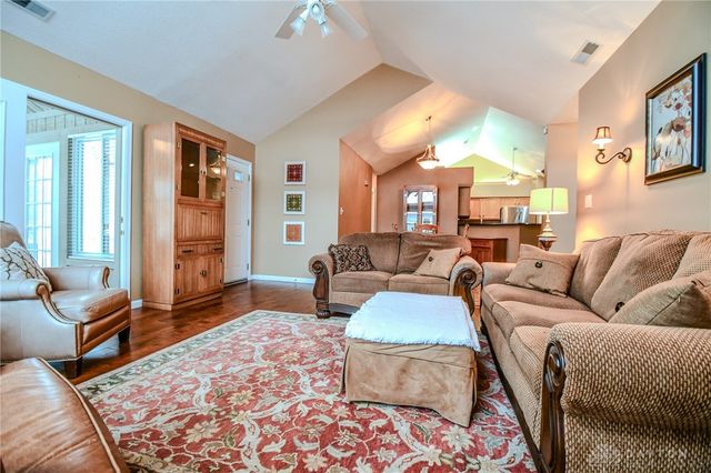 2151 Willow Run Circle, Mad River Twp, OH 45323
