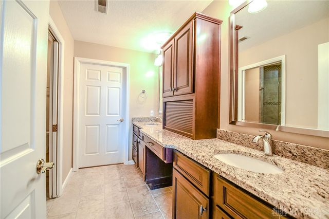 2151 Willow Run Circle, Mad River Twp, OH 45323
