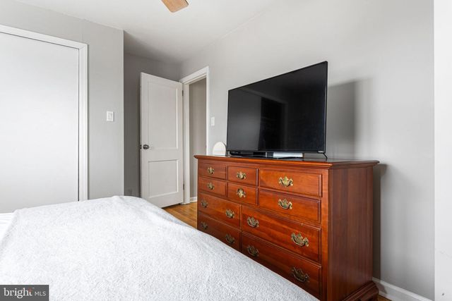 1102 CLAYTON RD, Wilmington, DE 19805