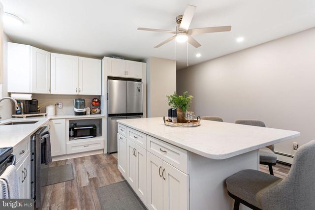 1102 CLAYTON RD, Wilmington, DE 19805