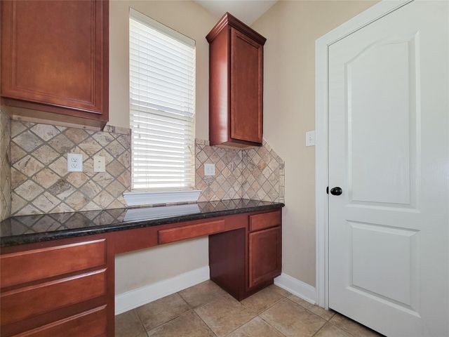50 W Montfair Boulevard, The Woodlands, TX 77382