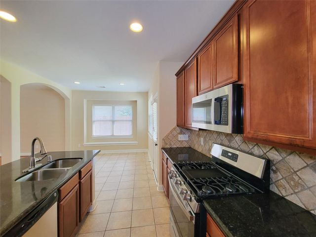 50 W Montfair Boulevard, The Woodlands, TX 77382
