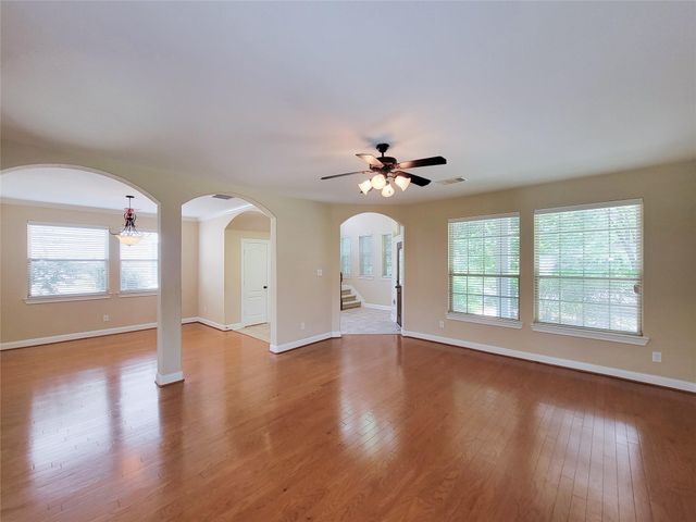 50 W Montfair Boulevard, The Woodlands, TX 77382