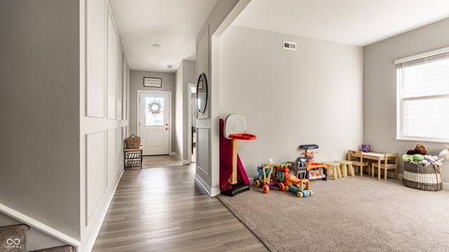 4873 Oak Hill Drive, Lebanon, IN 46052