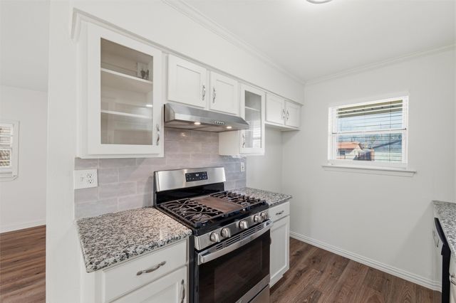 429 Blueberry Lane, Grand Prairie, TX 75052