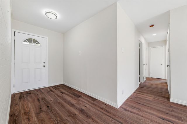 429 Blueberry Lane, Grand Prairie, TX 75052