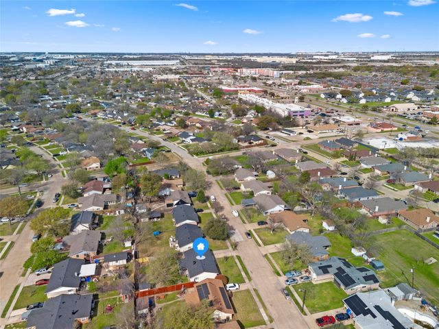 429 Blueberry Lane, Grand Prairie, TX 75052