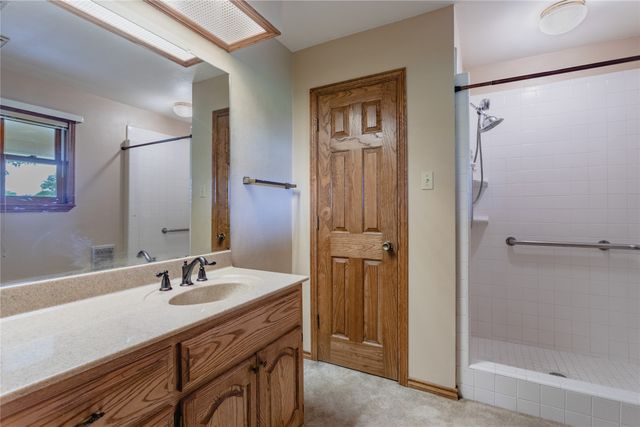 135 Private Road 2526, Meridian, TX 76665