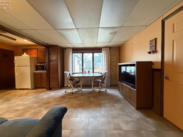 E 405 Parish Street, Sandusky, OH 44870