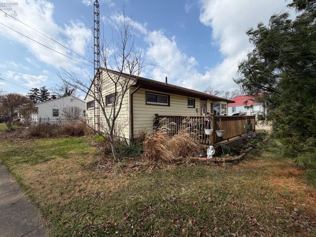 E 405 Parish Street, Sandusky, OH 44870