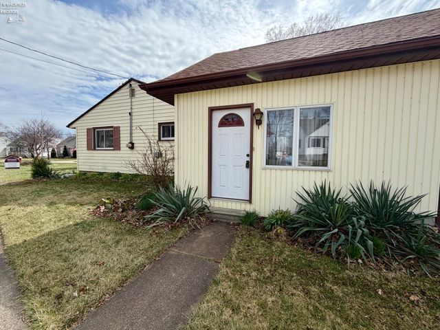 E 405 Parish Street, Sandusky, OH 44870