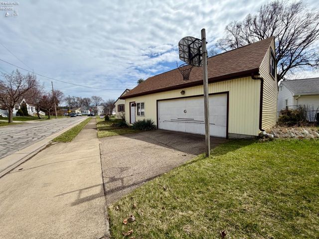 E 405 Parish Street, Sandusky, OH 44870