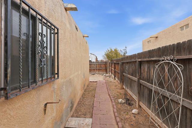 3409 Alpha Court NW, Albuquerque, NM 87120