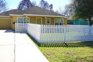 412 E 40th 1/2 Street, Houston, TX 77018