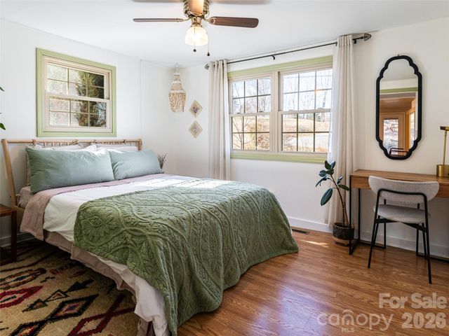 44 Presbyterian Church Road, Mills River, NC 28759