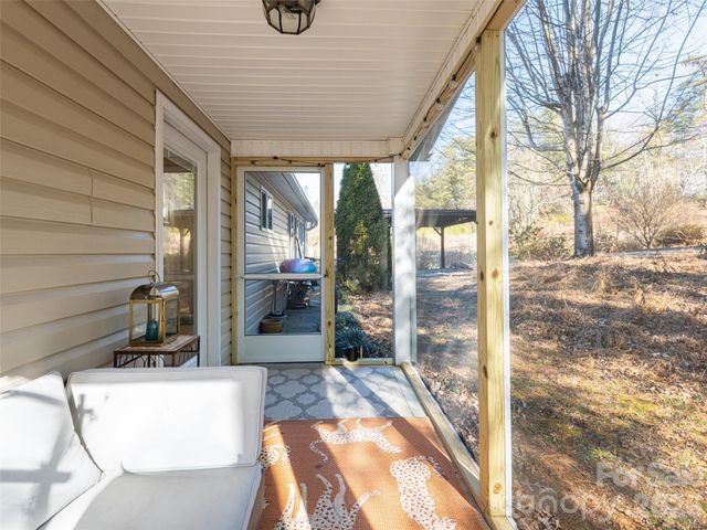 44 Presbyterian Church Road, Mills River, NC 28759