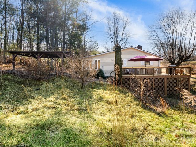 44 Presbyterian Church Road, Mills River, NC 28759