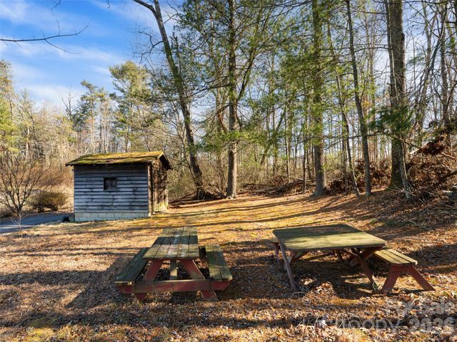 44 Presbyterian Church Road, Mills River, NC 28759