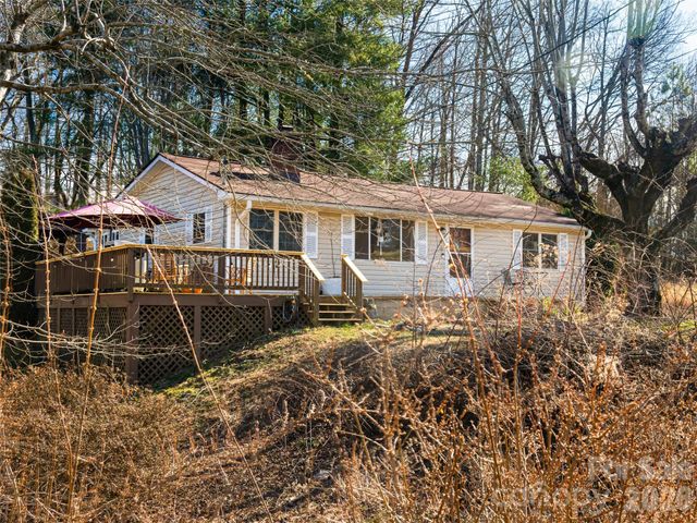 44 Presbyterian Church Road, Mills River, NC 28759