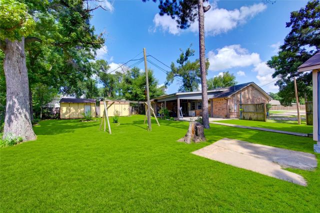 12803 Louisville Street, Houston, TX 77015