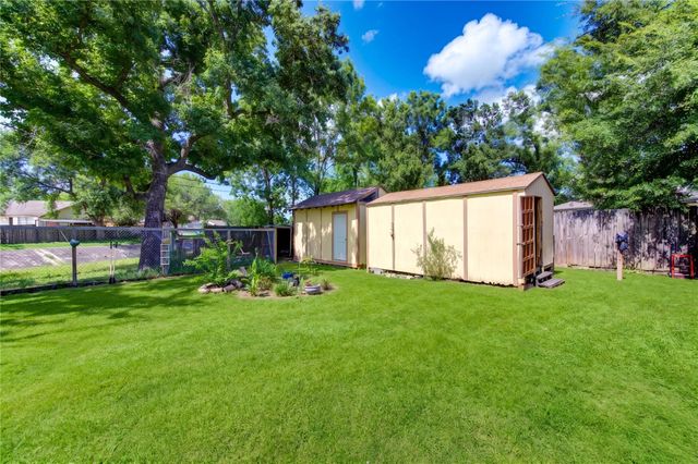 12803 Louisville Street, Houston, TX 77015