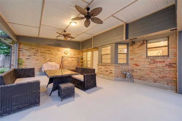 12803 Louisville Street, Houston, TX 77015