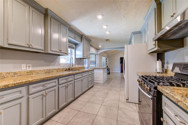 12803 Louisville Street, Houston, TX 77015
