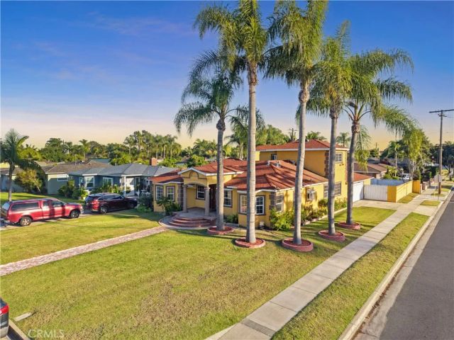 7802 Adwen, Downey, CA 90241