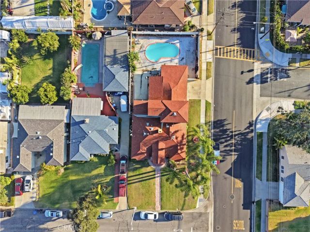 7802 Adwen, Downey, CA 90241