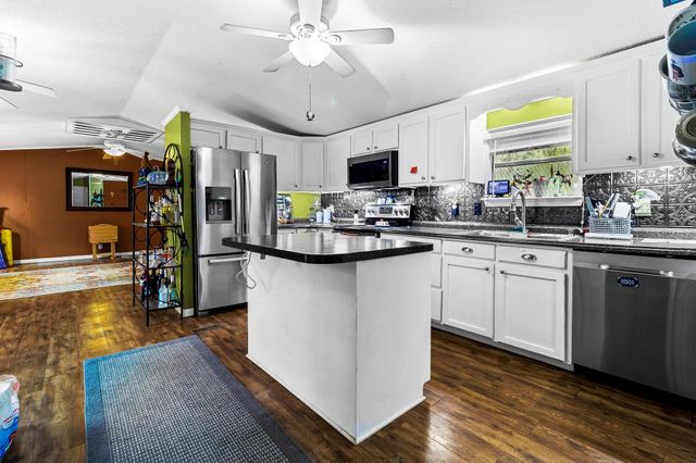 158 Cedar Valley Road, Livingston, TX 77351